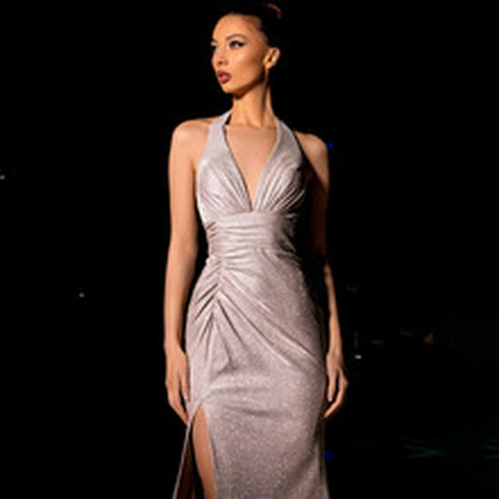 2025 Лето Сексуальное Блестящее Платье Бодикон Без Спины на Халтере с Разрезом и V-образным Вырезом Large розовый
2025 Лето Сексуальное Блестящее Платье Бодикон Без Спины на Халтере с Разрезом и V-образным Вырезом Large розовый