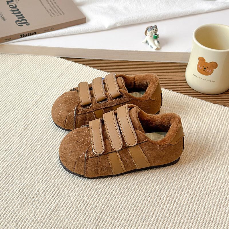 Children s fleece-lined cotton shoes, new autumn and winter models, girls solid color leather non-slip sneakers, boys Velcro casual shoes 31-37Code one hand7Double коричневий
Children s fleece-lined cotton shoes, new autumn and winter models, girls solid color leather non-slip sneakers, boys Velcro casual shoes 31-37Code one hand7Double коричневий