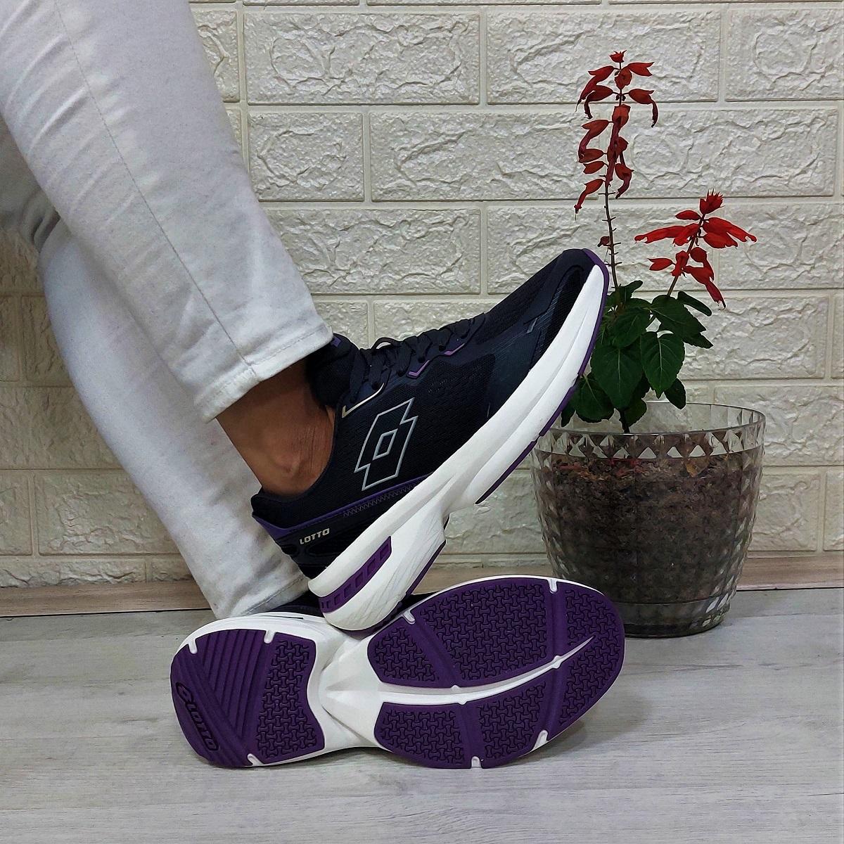 Lotto Charlıson Черно-фиолетовая женская спортивная обувь со стелькой с эффектом памяти
Lotto Charlıson Черно-фиолетовая женская спортивная обувь со стелькой с эффектом памяти