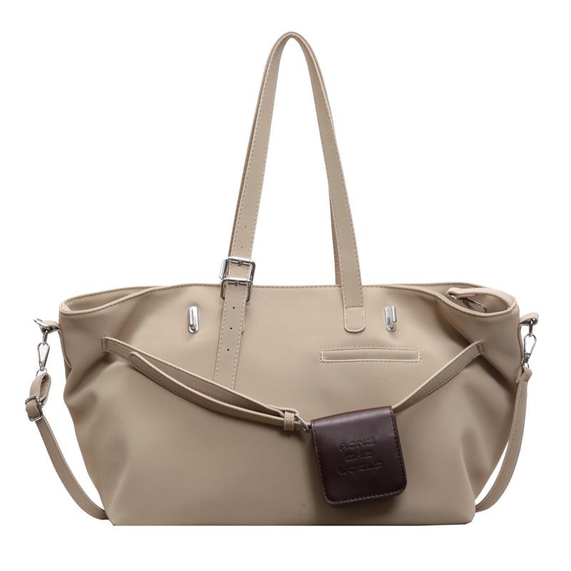 Large capacity single shoulder matte feeling retro autumn and winter new Galinini multi-form modern tote bag хаки
Large capacity single shoulder matte feeling retro autumn and winter new Galinini multi-form modern tote bag хаки