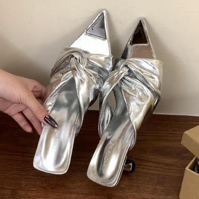 Мода Мода Острый носок Дизайн с перекрестной шнуровкой Тапочки Женские Летние Открытый носок Мелкие Шлепанцы Золотистые Плиссированные Mujer Zapatos Пляжные Сандалии 39 серебряный
Мода Мода Острый носок Дизайн с перекрестной шнуровкой Тапочки Женские Летние Открытый носок Мелкие Шлепанцы Золотистые Плиссированные Mujer Zapatos Пляжные Сандалии 39 серебряный