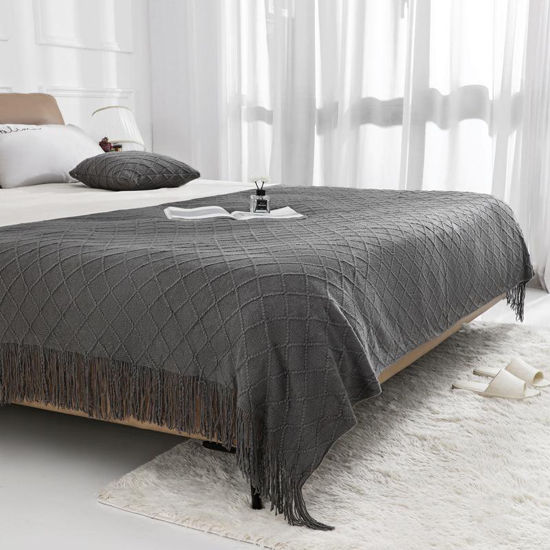 130x220CM Sofa Blanket Retro Diamond Wool Blanket Color Knitted Bed End Bed Matching Towel Bed Tail Towel Cover Blanket 130x220CM темно-сірий
130x220CM Sofa Blanket Retro Diamond Wool Blanket Color Knitted Bed End Bed Matching Towel Bed Tail Towel Cover Blanket 130x220CM темно-сірий