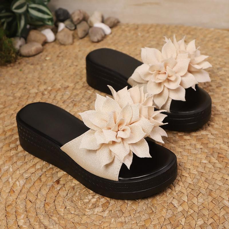 Fashion Designer Flower Women Heeled Slippers Platform Mid Heels Shoes Summer Elegant Wedges Slides 2025 New Fashion Zapatillas De Mujer 36
Fashion Designer Flower Women Heeled Slippers Platform Mid Heels Shoes Summer Elegant Wedges Slides 2025 New Fashion Zapatillas De Mujer 36