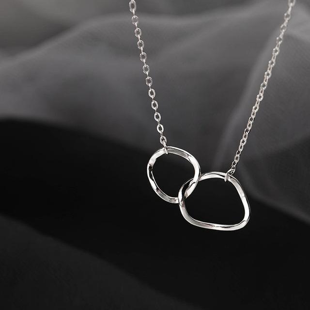 ANENJERY ожерелье с блокировкой для женщин, нерегулярный геометрический круг, цепочка на ключицу, вечерние ювелирные изделия серебряный
ANENJERY ожерелье с блокировкой для женщин, нерегулярный геометрический круг, цепочка на ключицу, вечерние ювелирные изделия серебряный