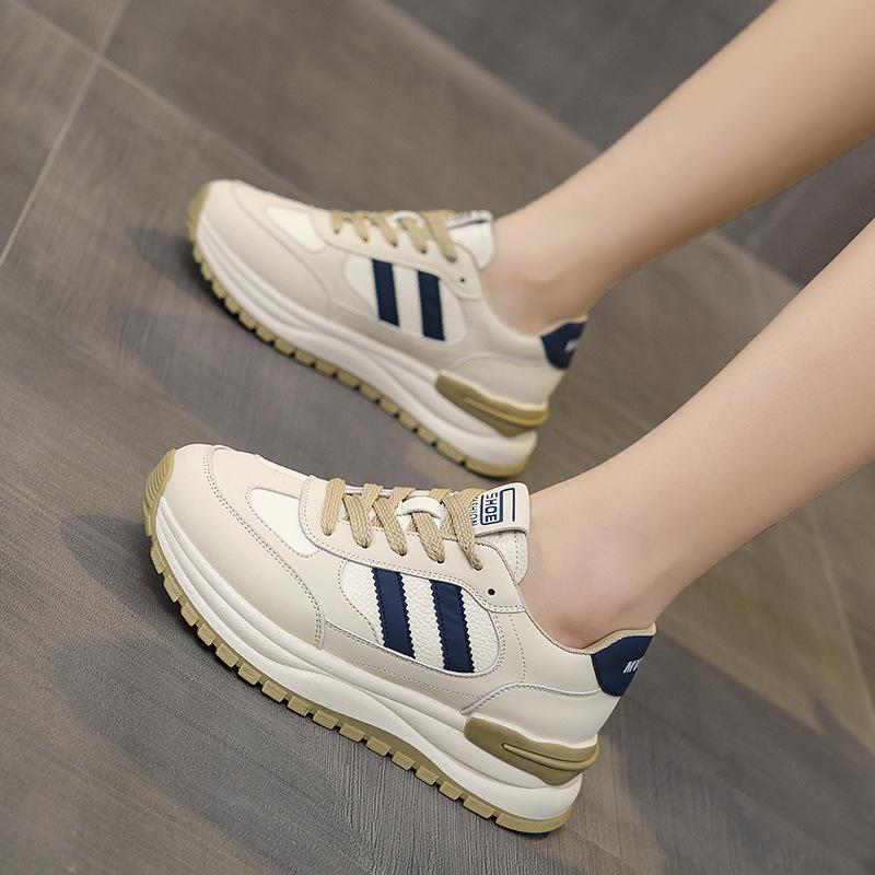 Leather waffle Forrest Gump shoes children s platform dad shoes spring 2025 new lightweight casual sports running shoes 40
Leather waffle Forrest Gump shoes children s platform dad shoes spring 2025 new lightweight casual sports running shoes 40