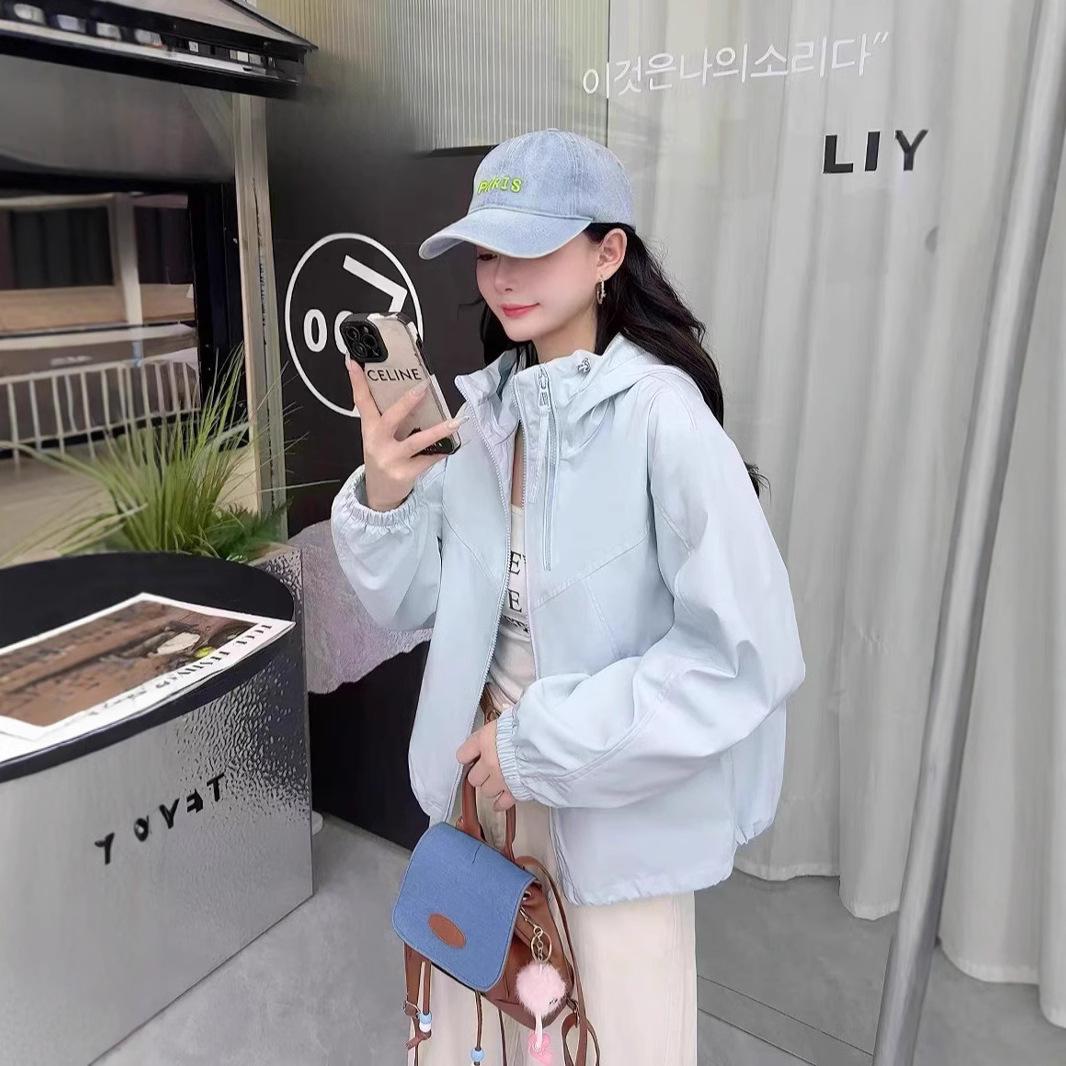 Women s Spring 2025 Casual Fashion Short Windbreaker - Stylish, Age-Reducing Jacket Extra Large
Women s Spring 2025 Casual Fashion Short Windbreaker - Stylish, Age-Reducing Jacket Extra Large