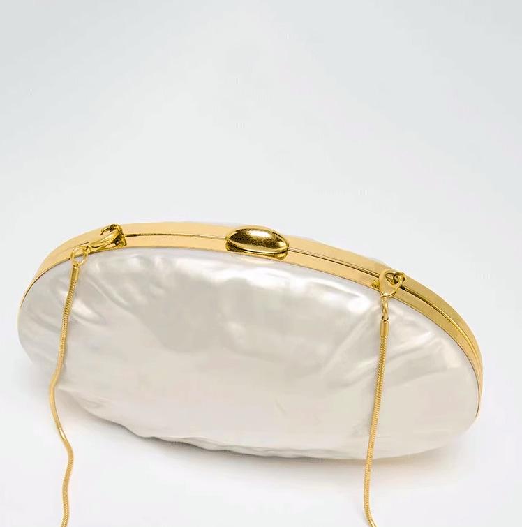 European & American Fashion Oval Shell Clutch: Pearl Evening Acrylic Shoulder Bag 22x8x11 cm белый
European & American Fashion Oval Shell Clutch: Pearl Evening Acrylic Shoulder Bag 22x8x11 cm белый