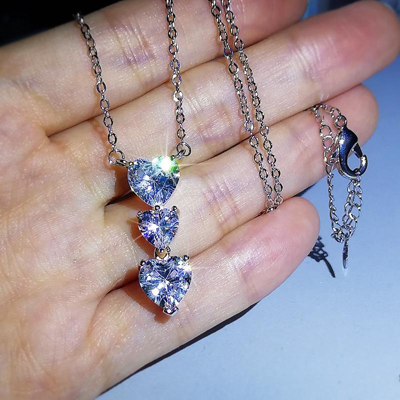 Love Water Drop Zircon Short Necklace for Women Fashion Necklace for Women European and American Quality
Love Water Drop Zircon Short Necklace for Women Fashion Necklace for Women European and American Quality