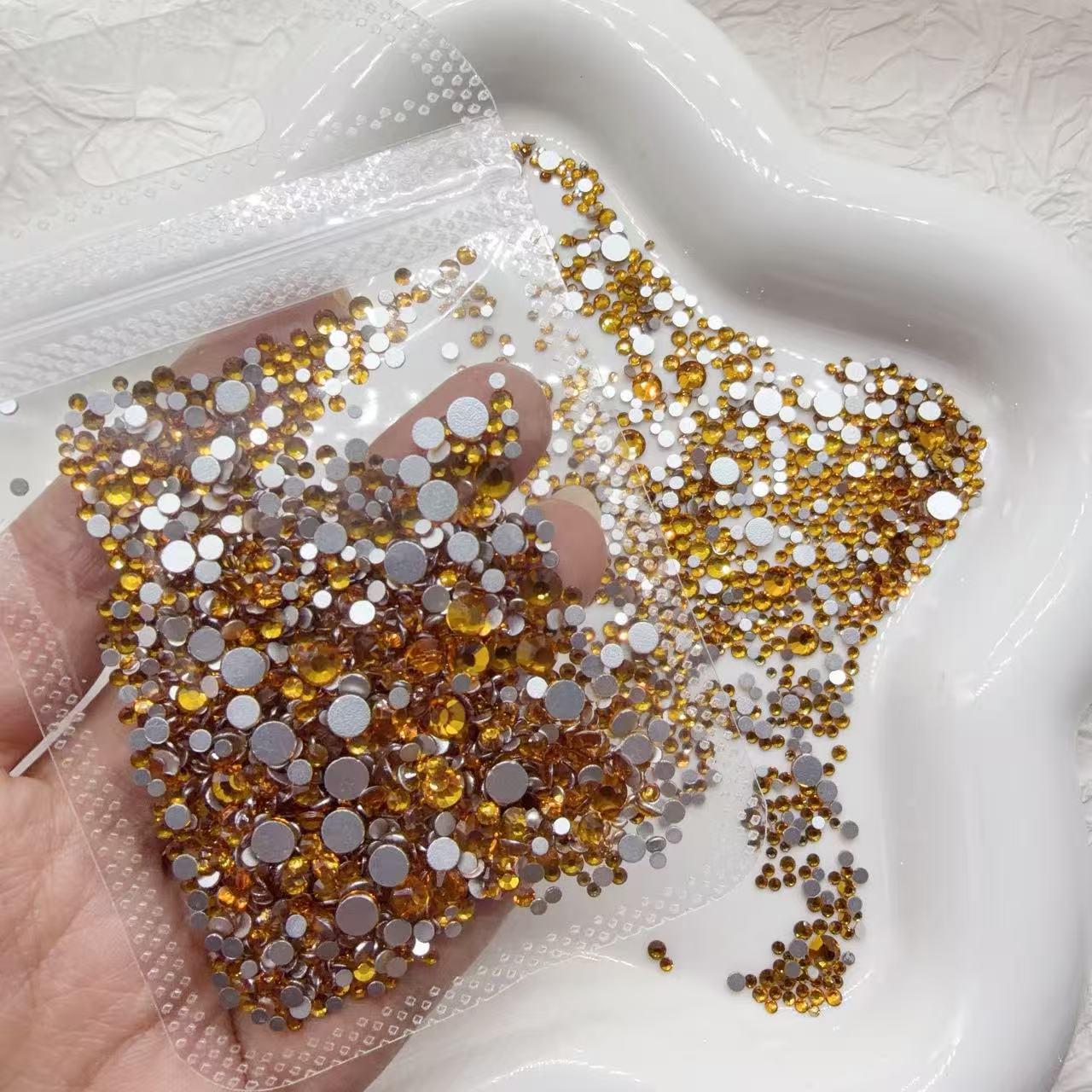 Autumn/Winter Nail Art: Smoky Yellow Flat-Bottom Rhinestones, Mixed Sizes, Dark Golden Yellow, Full Rhinestone Grout Fill
Autumn/Winter Nail Art: Smoky Yellow Flat-Bottom Rhinestones, Mixed Sizes, Dark Golden Yellow, Full Rhinestone Grout Fill
