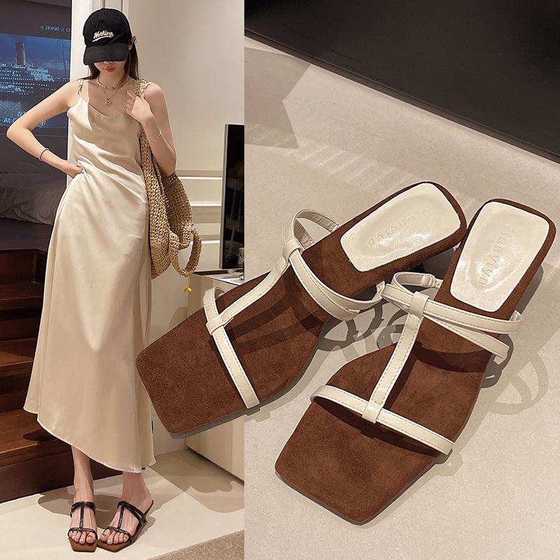 2025 summer new open-toed high-heeled one-word drag wear square head lace-up women s retro casual style 40 чорний
2025 summer new open-toed high-heeled one-word drag wear square head lace-up women s retro casual style 40 чорний
