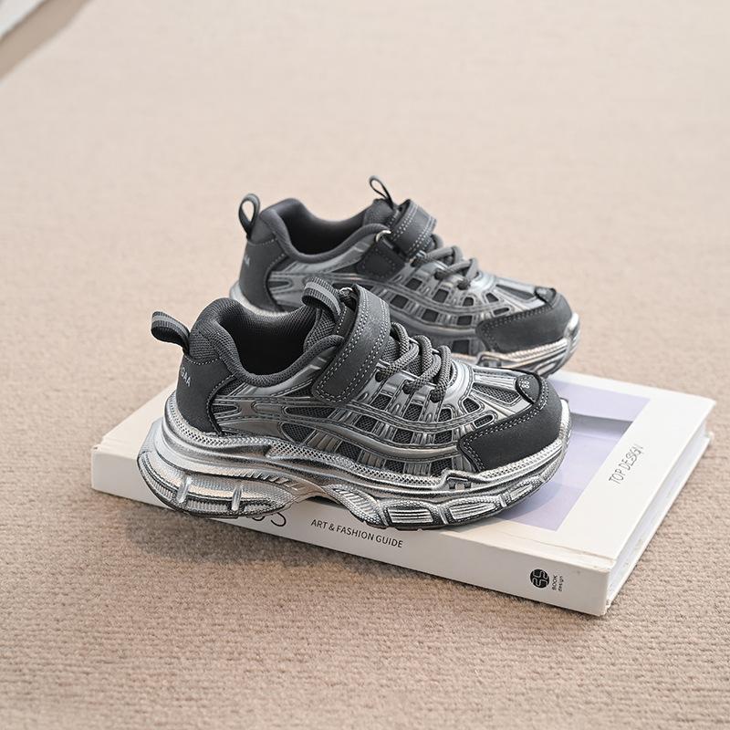 Детская спортивная обувь 2025 весна и осень новая обувь для девочек, кроссовки для папы, дышащая, повседневная обувь для бега для мальчиков, модная детская 25 серебряный
Детская спортивная обувь 2025 весна и осень новая обувь для девочек, кроссовки для папы, дышащая, повседневная обувь для бега для мальчиков, модная детская 25 серебряный