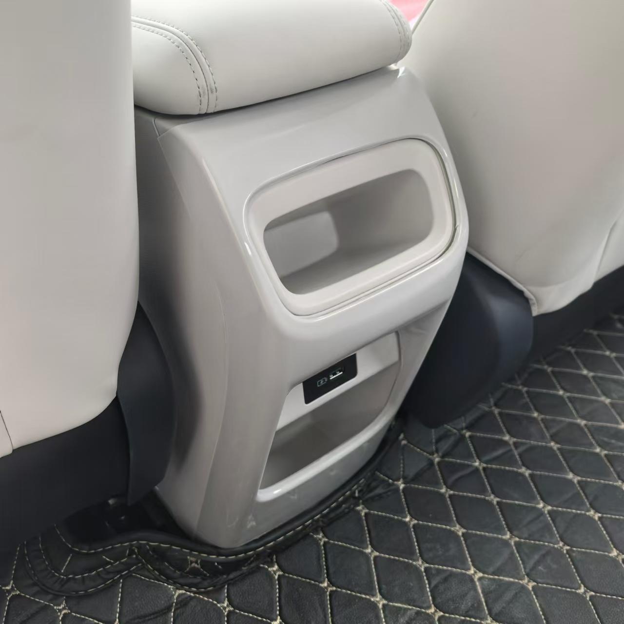Geely Vision Rear Seat Anti-Kick Mat and Armrest Protector - Car Interior Enhancement
Geely Vision Rear Seat Anti-Kick Mat and Armrest Protector - Car Interior Enhancement