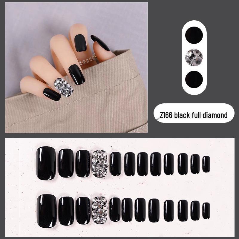 Средней длины типсы Black Diamond - Темные, милые и крутые накладные ногти
Средней длины типсы Black Diamond - Темные, милые и крутые накладные ногти