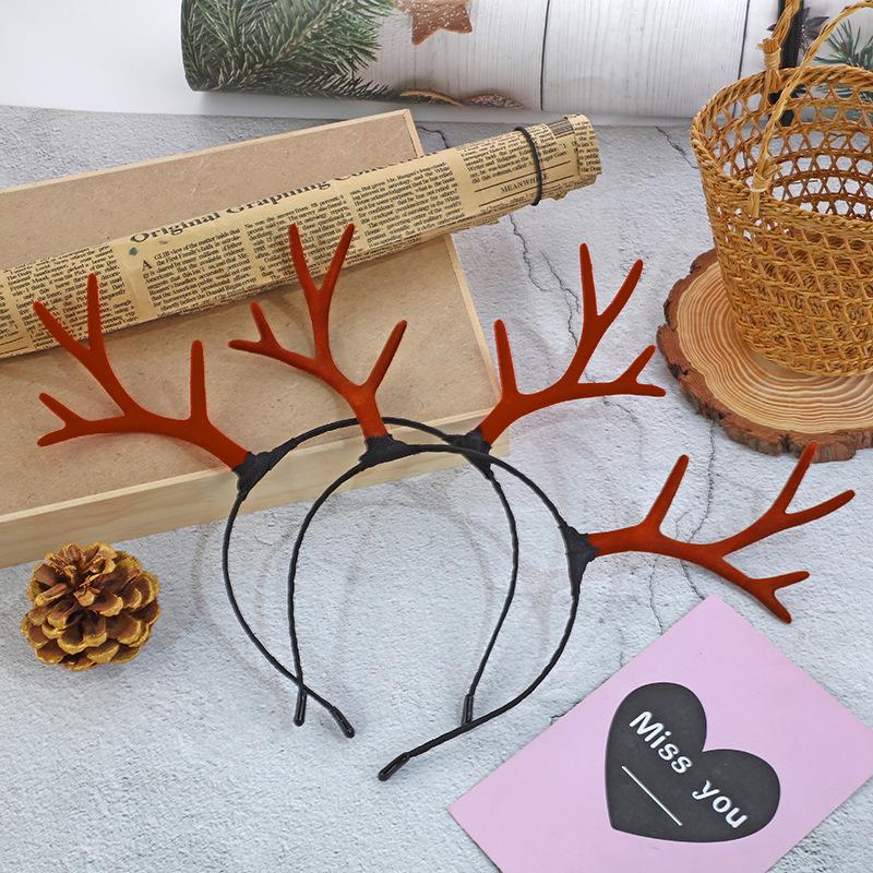 Креативный ободок с рогами оленя и цветными огнями - Милый, праздничный рождественский аксессуар
Креативный ободок с рогами оленя и цветными огнями - Милый, праздничный рождественский аксессуар