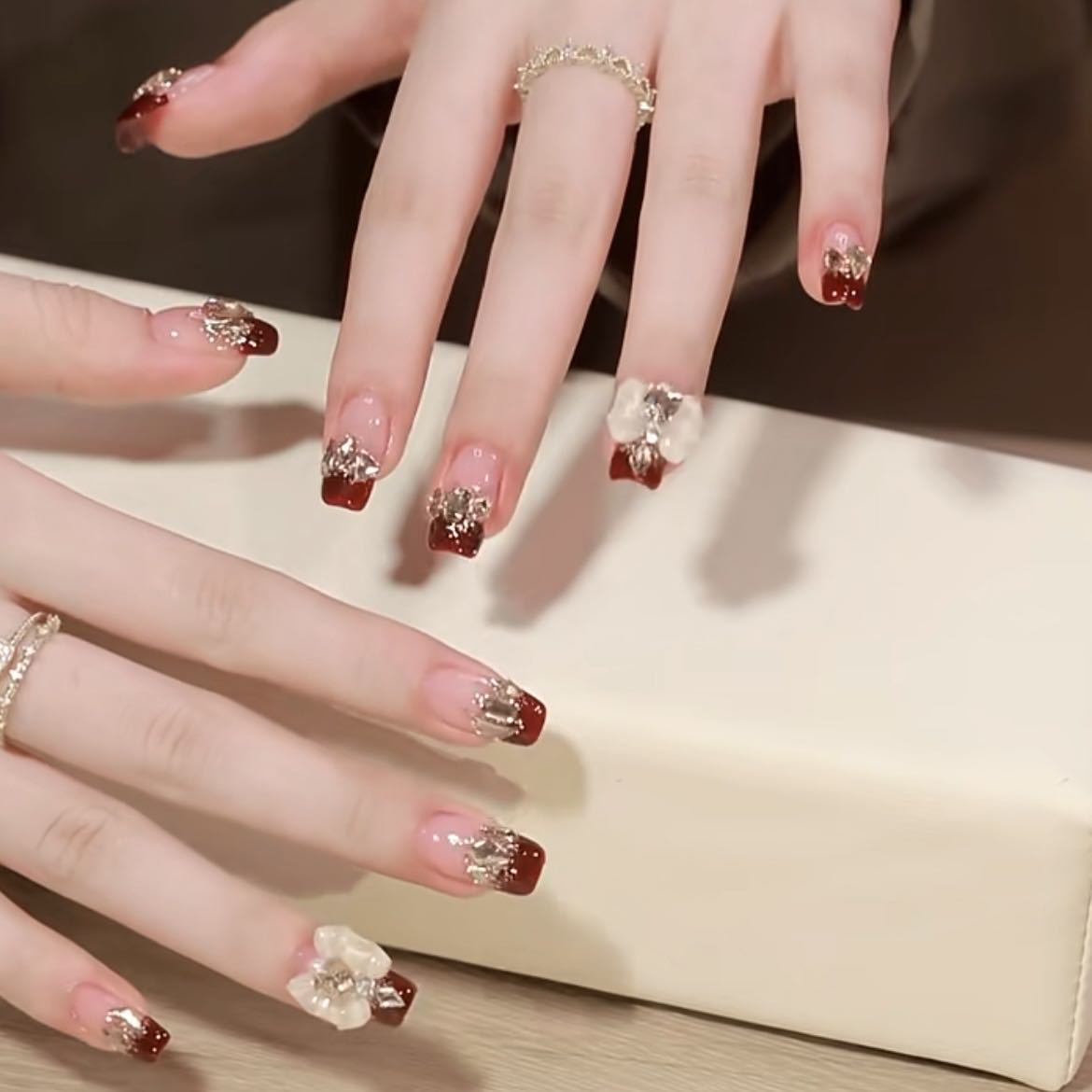 Pure Hand-made Phototherapy Nail Art Main Wear Nail Finished Cat Eye Nail Art Patch To Show Whiteness large L
Pure Hand-made Phototherapy Nail Art Main Wear Nail Finished Cat Eye Nail Art Patch To Show Whiteness large L