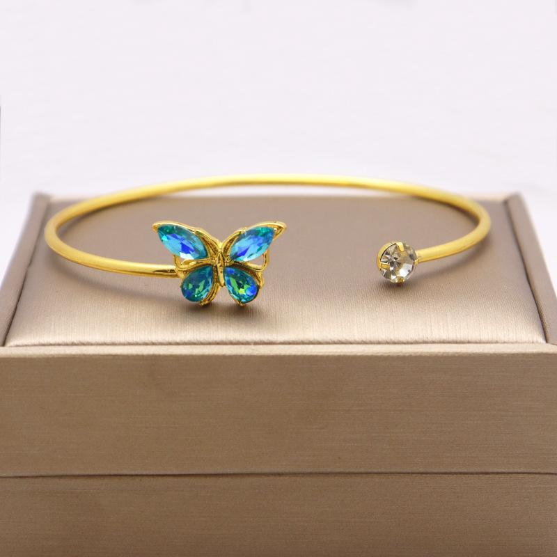 Fashion Small Animal Hand Ornament Bangle Simple Elegance for Women Inlay Drill Butterfly for Daily Wear Fashion Accessory Party
Fashion Small Animal Hand Ornament Bangle Simple Elegance for Women Inlay Drill Butterfly for Daily Wear Fashion Accessory Party