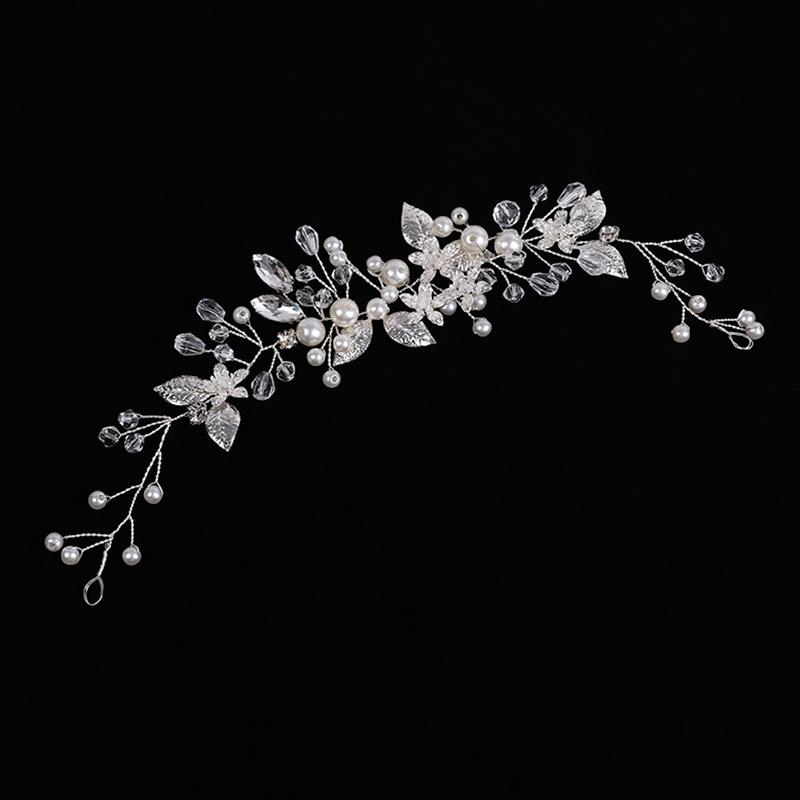 Summer silver leaf bride female headdress wedding jewelry new rhinestone side clip accessories high-end headdress серебряный
Summer silver leaf bride female headdress wedding jewelry new rhinestone side clip accessories high-end headdress серебряный
