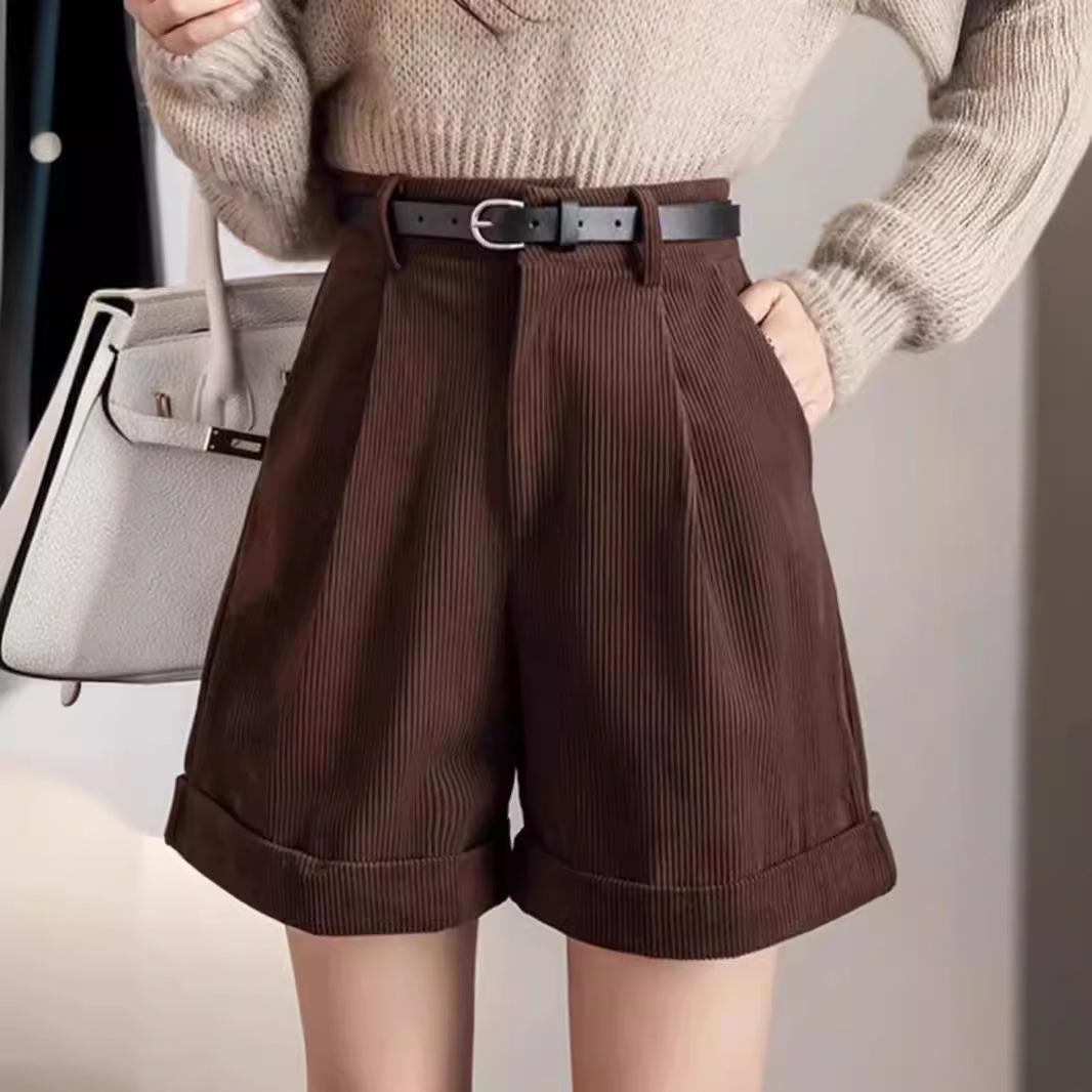 Autumn/Winter 2025 Women s Khaki Corduroy Wide-Leg A-Line Shorts - Korean Style Fashion M
Autumn/Winter 2025 Women s Khaki Corduroy Wide-Leg A-Line Shorts - Korean Style Fashion M