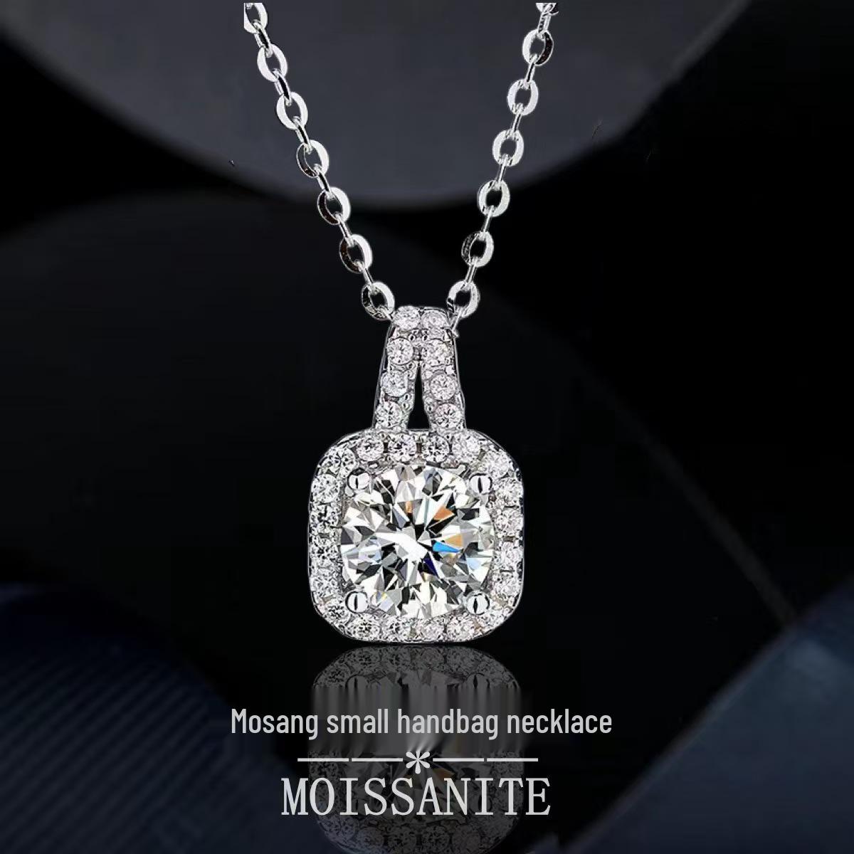 S925 Sterling Silver Princess Cut Moissanite Necklace for Women 1 Carat High Carbon Diamond with Chain
S925 Sterling Silver Princess Cut Moissanite Necklace for Women 1 Carat High Carbon Diamond with Chain