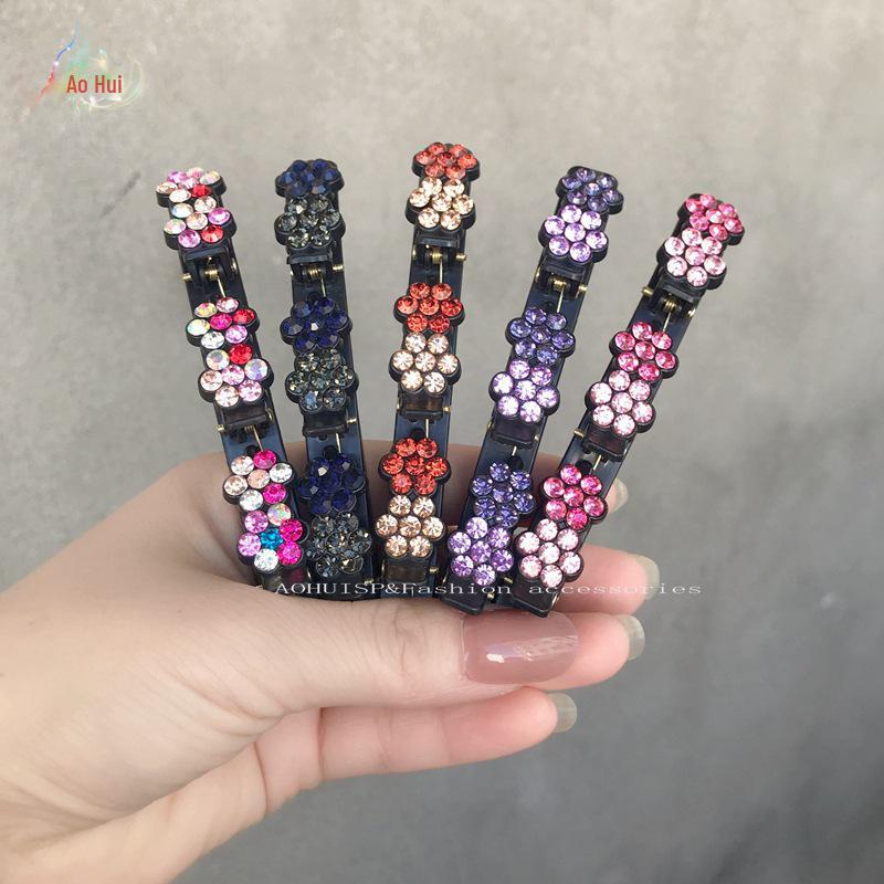 Модный набор плетеных шпилек в европейском и американском стиле: Заколки с цветами и челкой Styles are constantly updated
Модный набор плетеных шпилек в европейском и американском стиле: Заколки с цветами и челкой Styles are constantly updated