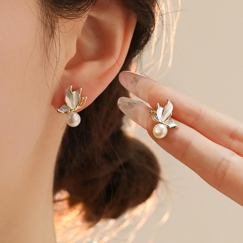 Freshwater Pearl Earrings Butterfly Enamel Design Gold Tone Hypoallergenic Elegant Fashion Jewelry Delicate Ear Studs for Women
Freshwater Pearl Earrings Butterfly Enamel Design Gold Tone Hypoallergenic Elegant Fashion Jewelry Delicate Ear Studs for Women
