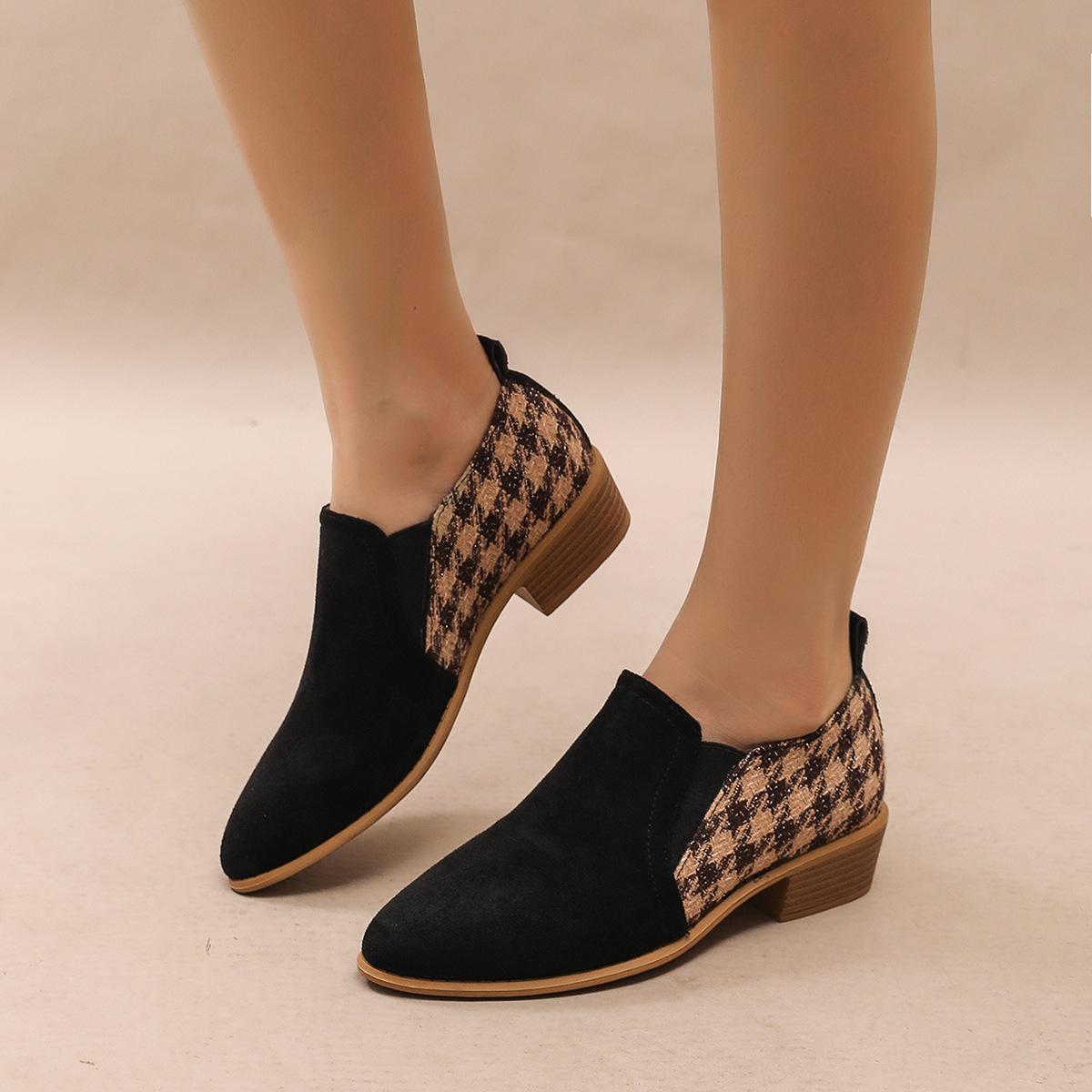 Large size plaid short boots spring and autumn new women s European and American thick heel bare boots fashion boots 35
Large size plaid short boots spring and autumn new women s European and American thick heel bare boots fashion boots 35