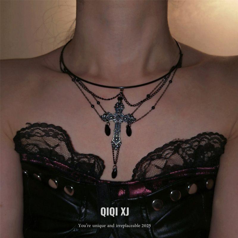 Gothic Style Halloween Heavy-Duty Cross Heart Tassel Multi-Layer Necklace Sweet Cool European and American Niche Clavicle Chain for Women N Types
Gothic Style Halloween Heavy-Duty Cross Heart Tassel Multi-Layer Necklace Sweet Cool European and American Niche Clavicle Chain for Women N Types