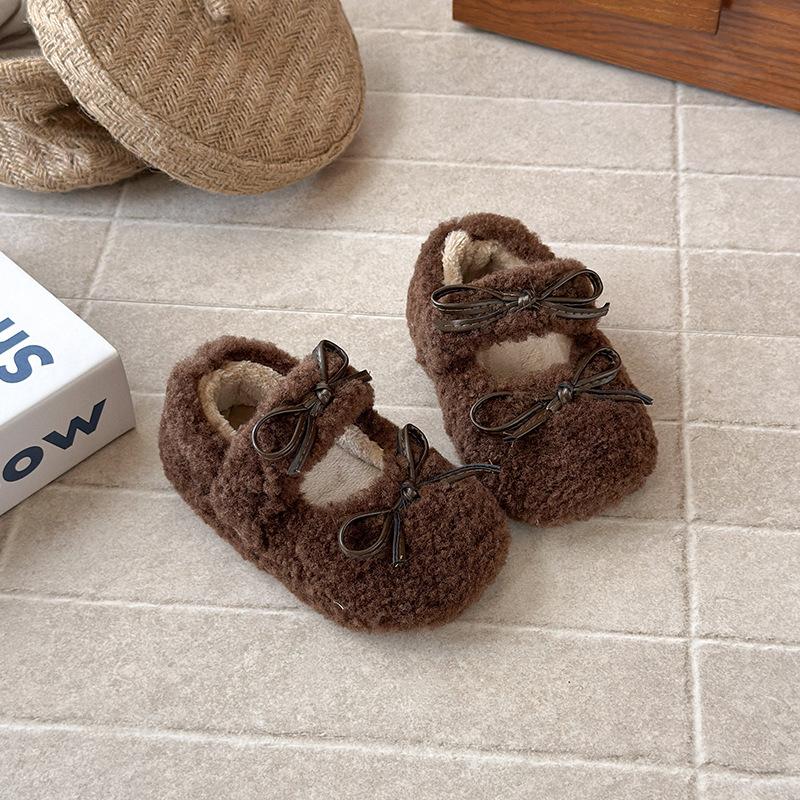 Children s Korean-style furry shoes, new winter model for girls, bow-tie warm princess shoes, soft-soled warm loafers 30 коричневий
Children s Korean-style furry shoes, new winter model for girls, bow-tie warm princess shoes, soft-soled warm loafers 30 коричневий