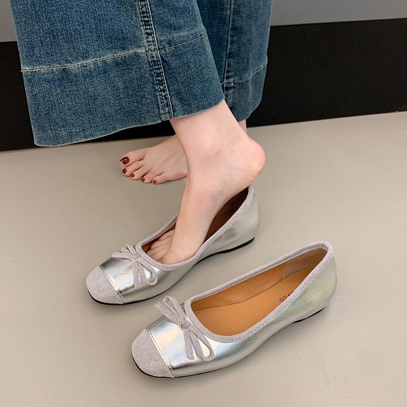 Bow light mouth single shoes women s new versatile gentle inner height increase one pedal Doudou shoes 35 серебряный
Bow light mouth single shoes women s new versatile gentle inner height increase one pedal Doudou shoes 35 серебряный