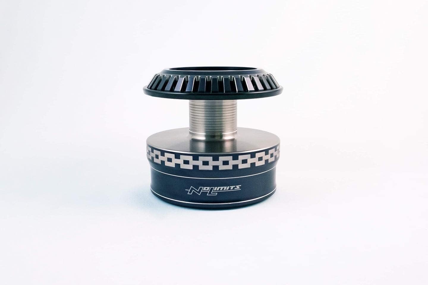 Studio Ocean Mark NO LIMITS 20ST8000RC Blue Silver (22) Black/Dark (BB/D)
Studio Ocean Mark NO LIMITS 20ST8000RC Blue Silver (22) Black/Dark (BB/D)