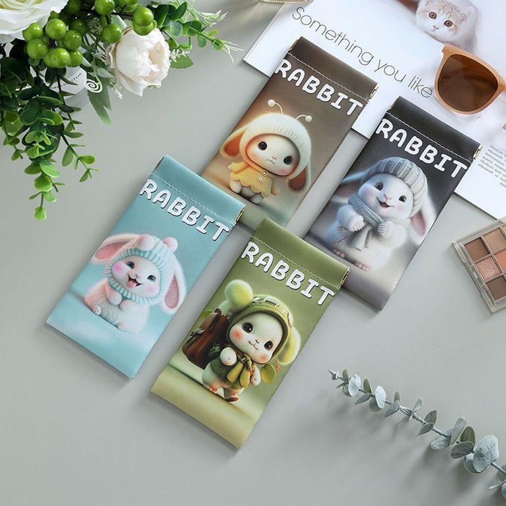 Сумка для очков из искусственной кожи с застежкой-молнией и буквами, мини-кошелек для монет для женщин/детей
Сумка для очков из искусственной кожи с застежкой-молнией и буквами, мини-кошелек для монет для женщин/детей