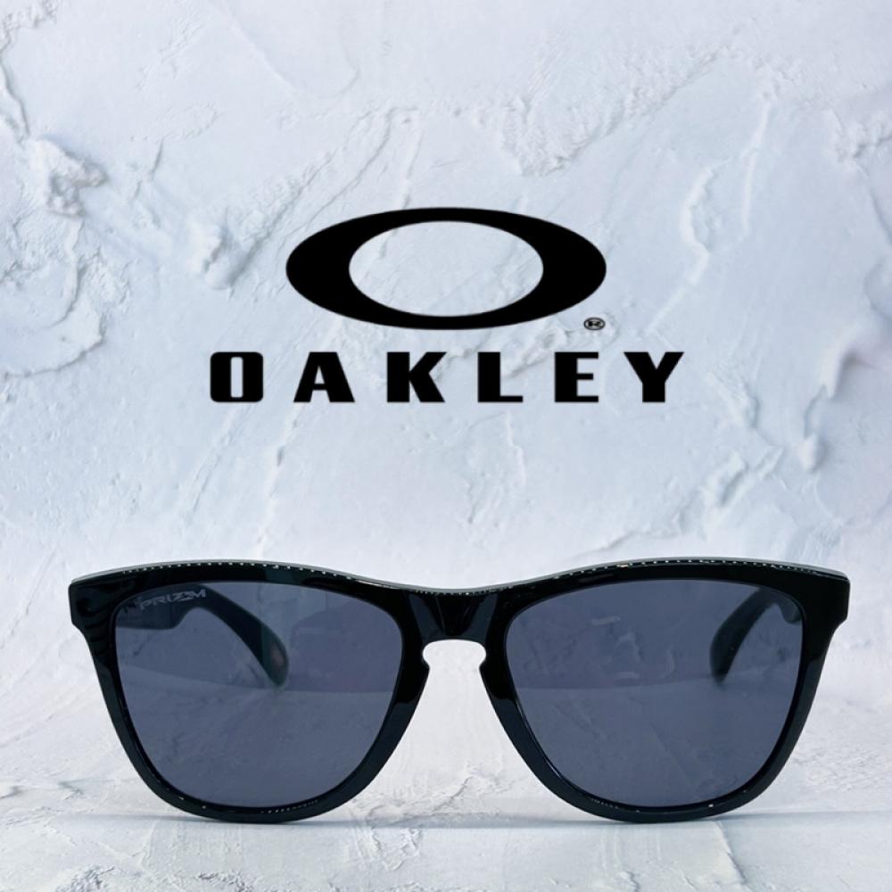 Солнцезащитные очки Oakley Frogskin 9245 7554 Размер 54 Глянцевый черный Призма Серый
Солнцезащитные очки Oakley Frogskin 9245 7554 Размер 54 Глянцевый черный Призма Серый