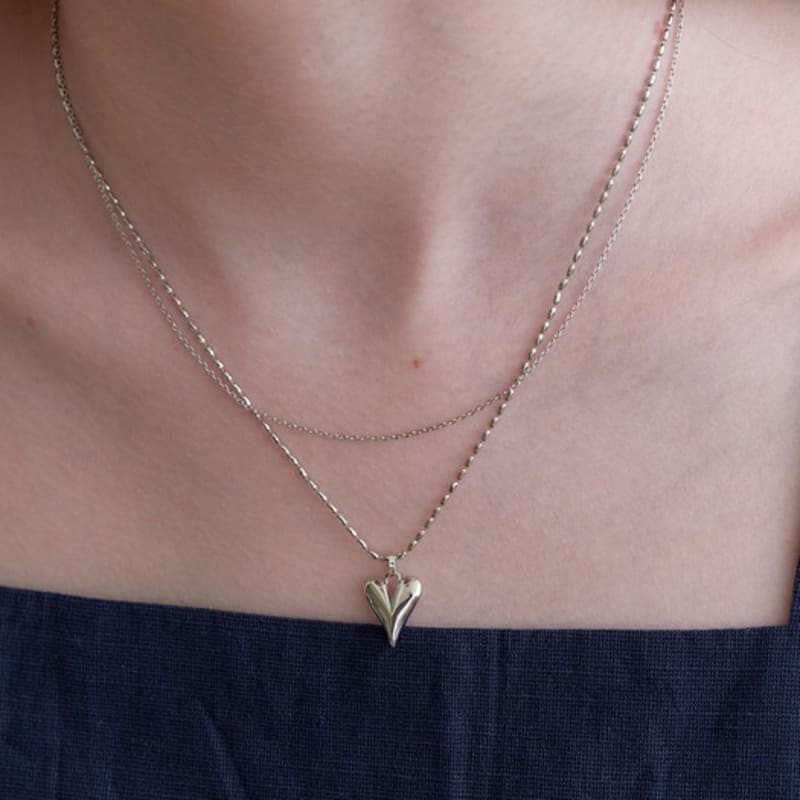 Primaute Vertical Heart Layered Necklace ONE(PRN267)
Primaute Vertical Heart Layered Necklace ONE(PRN267)