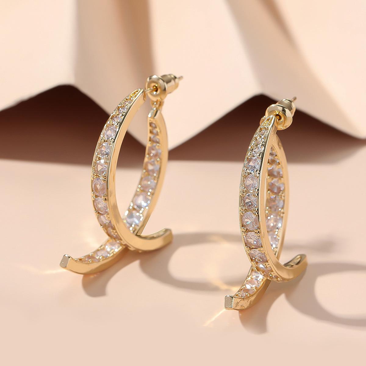 S925 Silver Rhinestone Cross Stud Earrings - Korean Design, Versatile Fashion Ear Cuffs for Women
S925 Silver Rhinestone Cross Stud Earrings - Korean Design, Versatile Fashion Ear Cuffs for Women