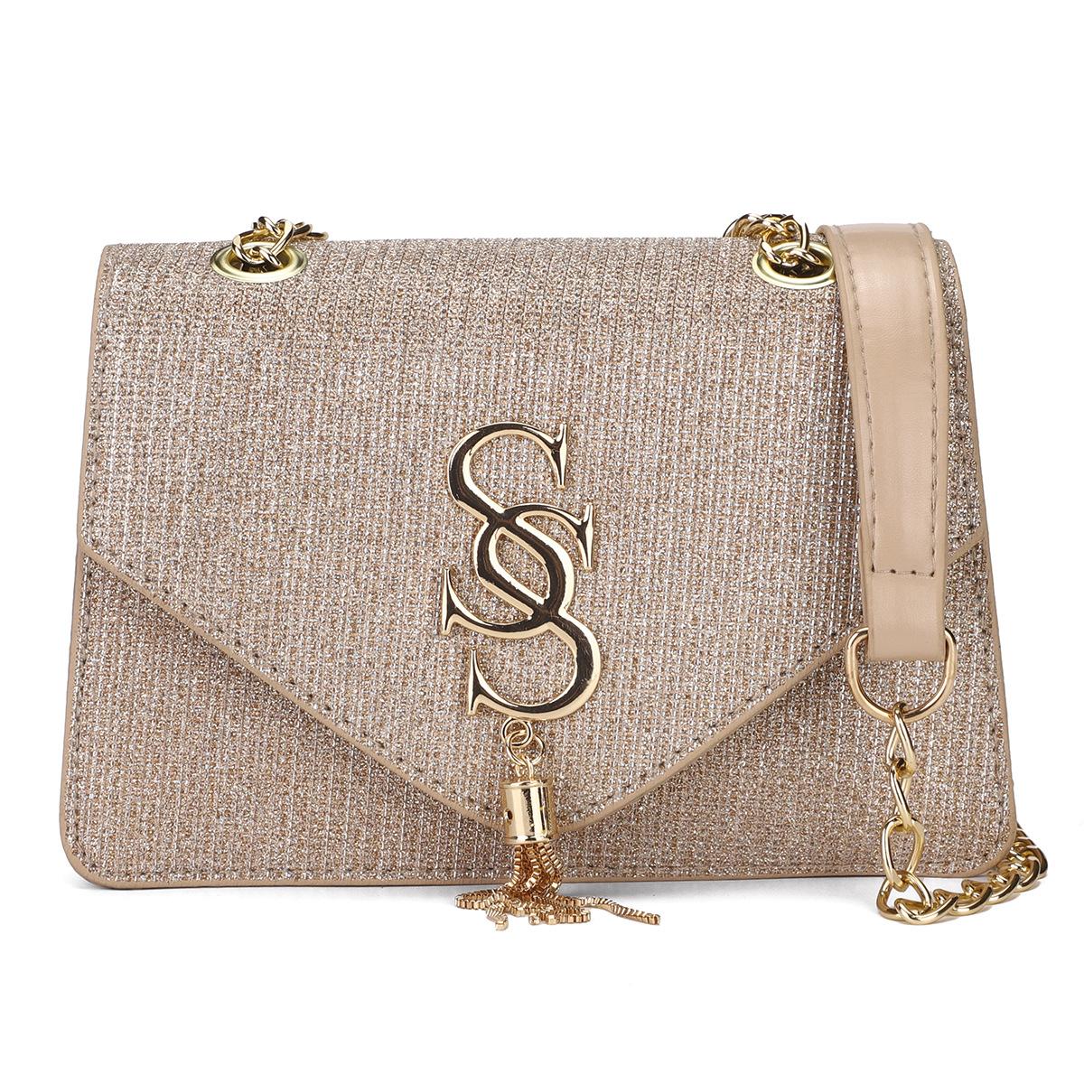 Light luxury chain bag women s versatile letter fringed shoulder bag texture foreign style Korean niche tide messenger bag хакі
Light luxury chain bag women s versatile letter fringed shoulder bag texture foreign style Korean niche tide messenger bag хакі
