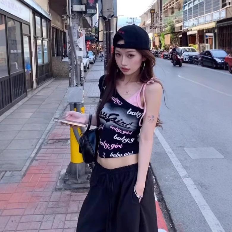 Женский черный топ на одно плечо с принтом букв, облегающий, с короткими рукавами, летний L чёрный
Женский черный топ на одно плечо с принтом букв, облегающий, с короткими рукавами, летний L чёрный