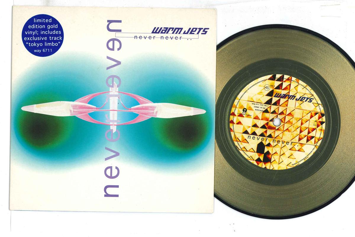 7inch Record WARM JETS - Never Never.. / Tokyo Limbo WAY6711 THIS WAY UP 1998 UK Rock Used
7inch Record WARM JETS - Never Never.. / Tokyo Limbo WAY6711 THIS WAY UP 1998 UK Rock Used