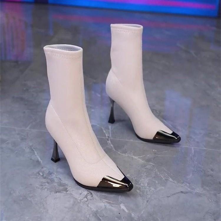 Металлический носок короткие ботинки женские квадратный носок высокий каблук ботильоны 2024 осень и зима новые эластичные ботинки мягкая кожа тонкие ботинки 39
Металлический носок короткие ботинки женские квадратный носок высокий каблук ботильоны 2024 осень и зима новые эластичные ботинки мягкая кожа тонкие ботинки 39