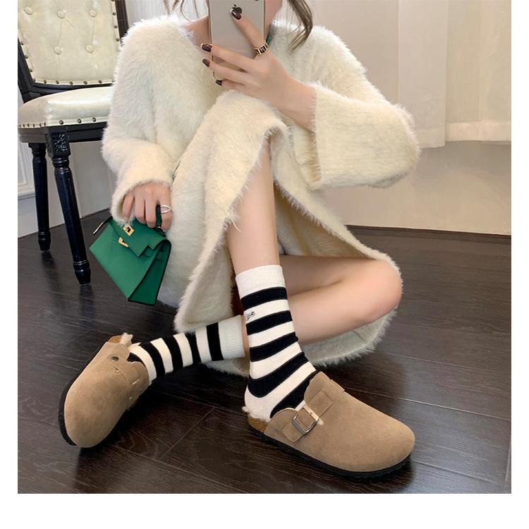 Cowhide version~ Genuine leather thick-soled fluffy shoes for women to wear in winter, velvet warm cotton shoes, fluffy slippers 35
Cowhide version~ Genuine leather thick-soled fluffy shoes for women to wear in winter, velvet warm cotton shoes, fluffy slippers 35