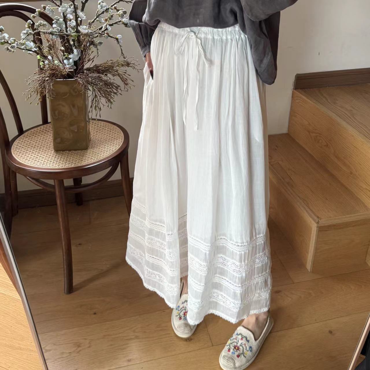 Johnature Свободная юбка японская повседневная лоскутная кружевная эластичная талия миди женские юбки One Size бежевый
Johnature Свободная юбка японская повседневная лоскутная кружевная эластичная талия миди женские юбки One Size бежевый