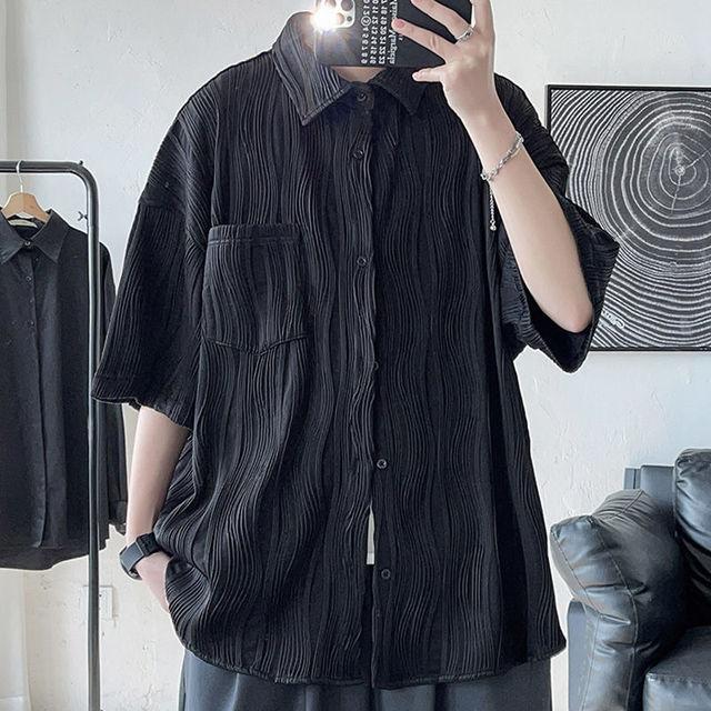 Мужская одежда Прямые мужские рубашки с отложным воротником Весна Лето Тонкий Темперамент Красивые карманы на пуговицах Короткий рукав чёрный
Мужская одежда Прямые мужские рубашки с отложным воротником Весна Лето Тонкий Темперамент Красивые карманы на пуговицах Короткий рукав чёрный