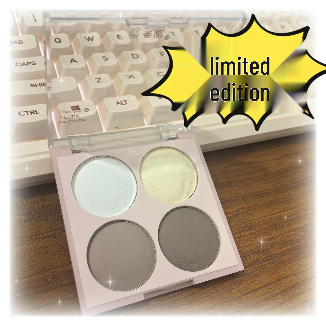 Mandooni Matte Nude Lipstick & Blush Palette - Four Natural Brightening Shades for Contouring
Mandooni Matte Nude Lipstick & Blush Palette - Four Natural Brightening Shades for Contouring