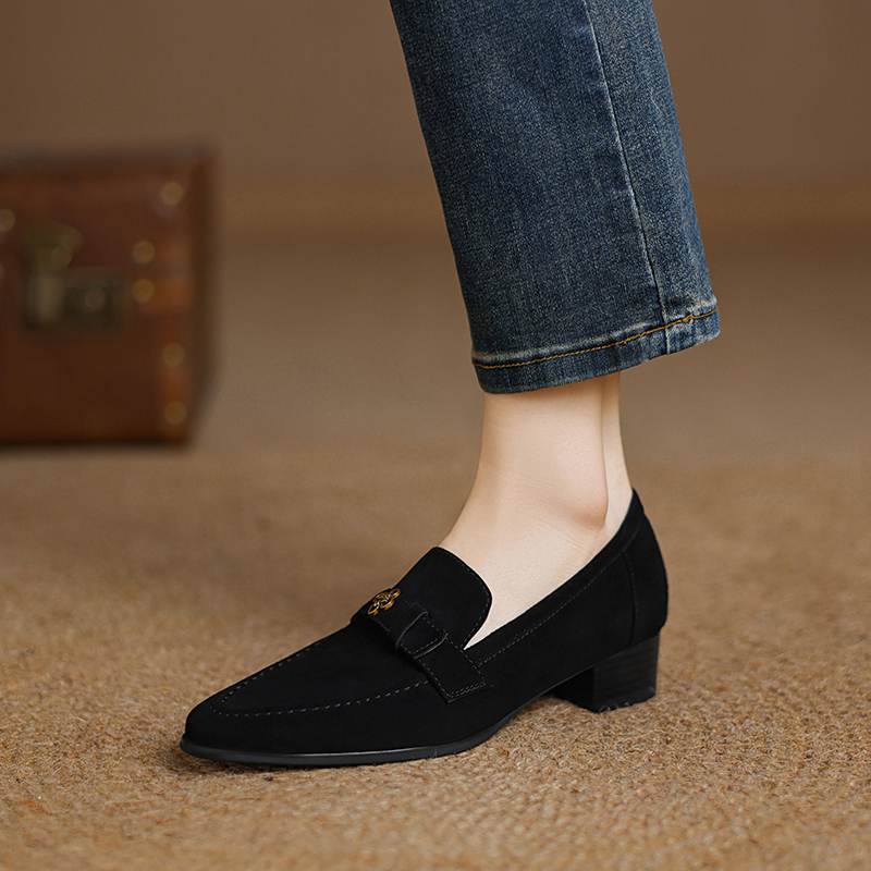 Krazing Pot Sheep Suede Autumn Winter Shoes Metal Decoration Loafers Med Heels Slip on Size 42 Round Toe Slip on Deep Mouth Pumps 34 чорний
Krazing Pot Sheep Suede Autumn Winter Shoes Metal Decoration Loafers Med Heels Slip on Size 42 Round Toe Slip on Deep Mouth Pumps 34 чорний