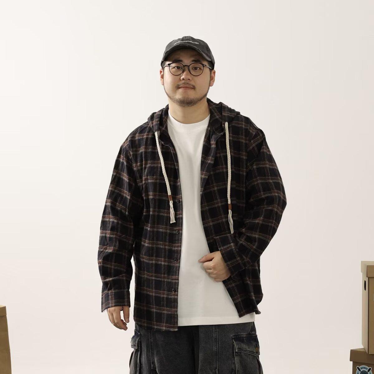 Рубашка с капюшоном и длинными рукавами в клетку в японском стиле в стиле Гонконга, свободная рубашка для мальчиков, летнее модное универсальное повседневное пальто 2XL чёрный
Рубашка с капюшоном и длинными рукавами в клетку в японском стиле в стиле Гонконга, свободная рубашка для мальчиков, летнее модное универсальное повседневное пальто 2XL чёрный