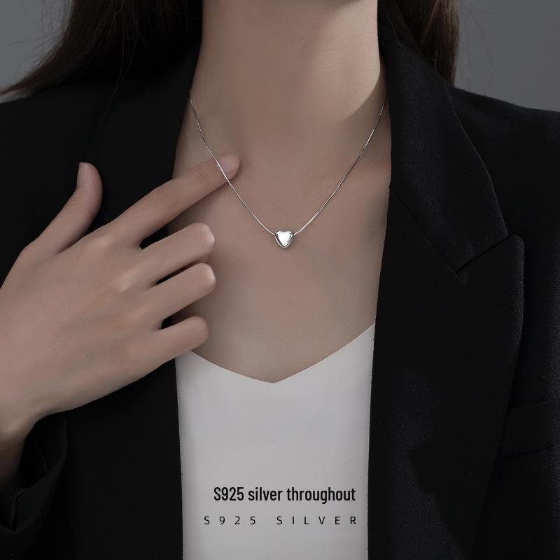 S925 Silver Scenic Heart Necklace for Women - Under the Banyan Tree Collection 925 Silver
S925 Silver Scenic Heart Necklace for Women - Under the Banyan Tree Collection 925 Silver
