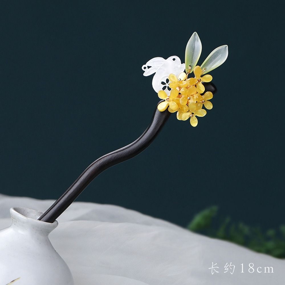 Cheongsam Osmanthus Wooden Hairpin Ancient Style Hairpin Chinese Style Headwear Hanfu Hair Sticks
Cheongsam Osmanthus Wooden Hairpin Ancient Style Hairpin Chinese Style Headwear Hanfu Hair Sticks