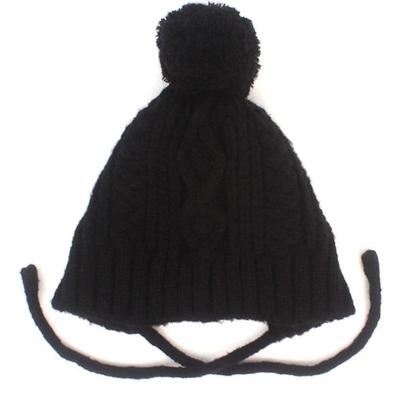 Universal chemistry wool twist ball knit black earflap hat FREE
Universal chemistry wool twist ball knit black earflap hat FREE