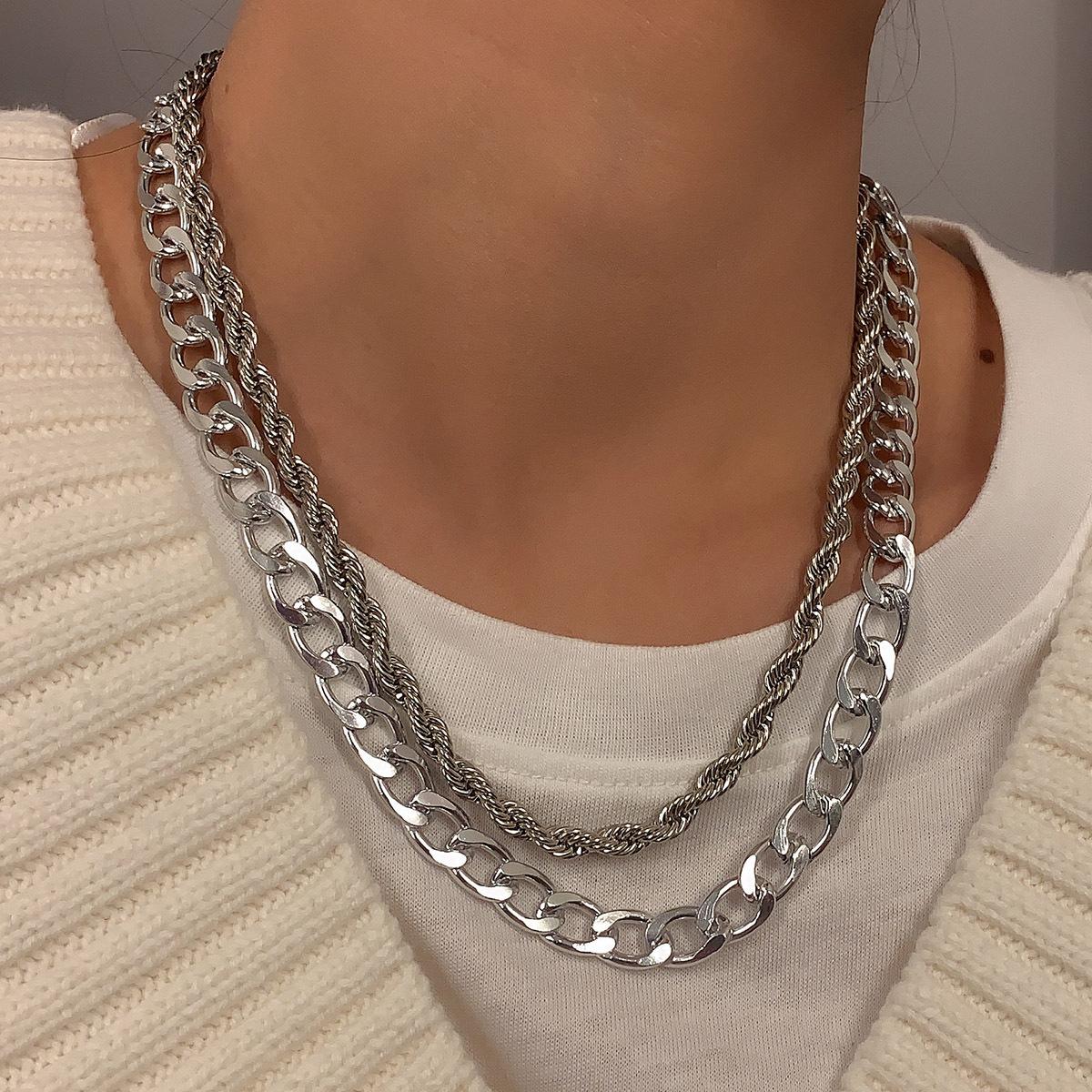 Accessories, handmade personalized geometric versatile necklaces for women, simple chains, mixed and matched punk sets, necklaces.
Accessories, handmade personalized geometric versatile necklaces for women, simple chains, mixed and matched punk sets, necklaces.