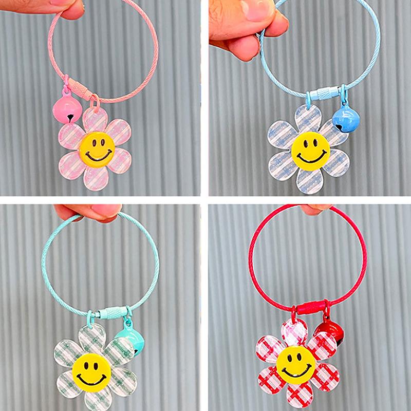 Милые улыбающиеся цветочные брелки для женщин сладкий акриловый цветок кулон сумка брелок красочный браслет брелоки ключи аксессуары
Милые улыбающиеся цветочные брелки для женщин сладкий акриловый цветок кулон сумка брелок красочный браслет брелоки ключи аксессуары