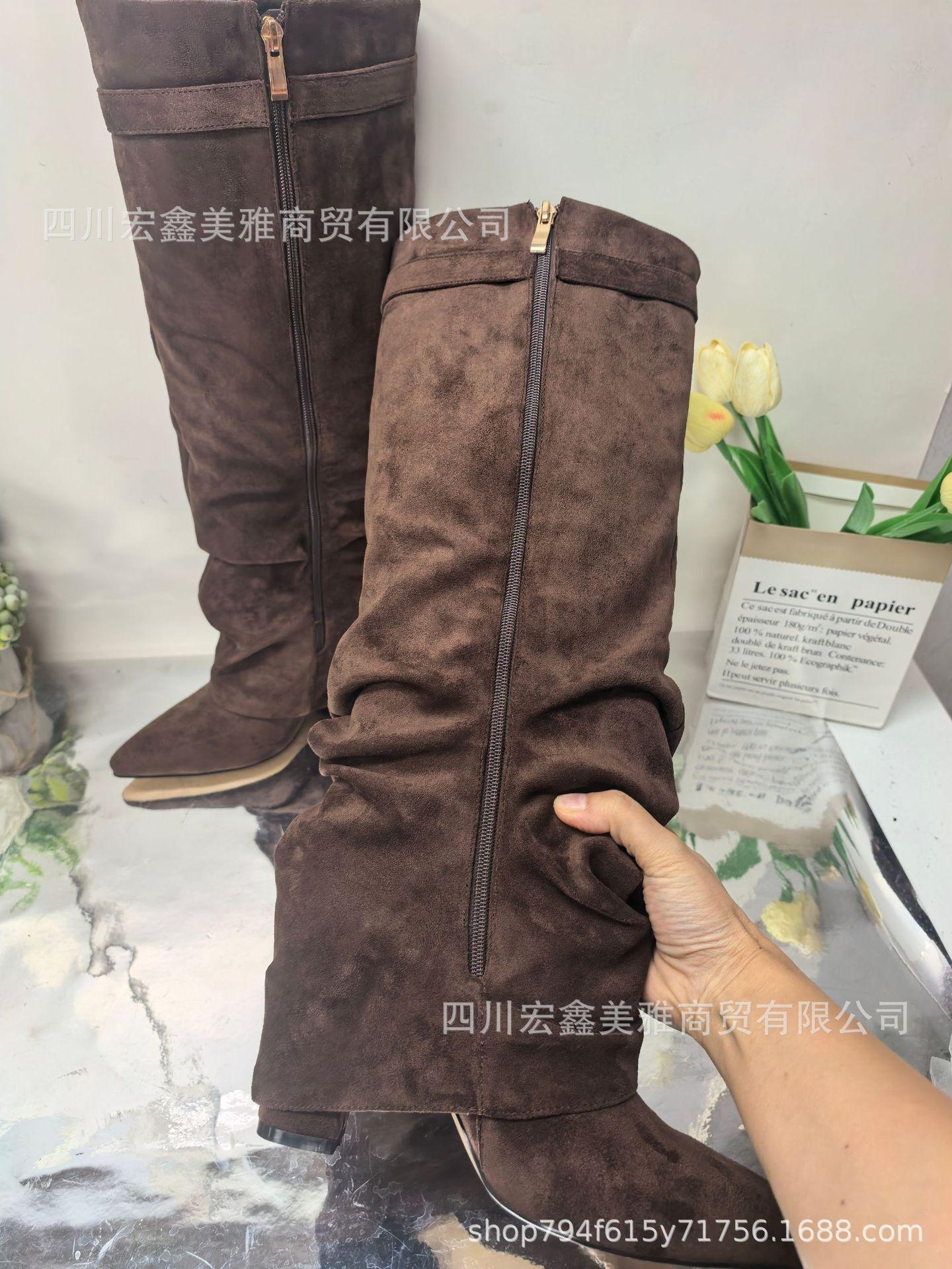 2025 жіноче взуття гострий прямий плісирований металева пряжка середньо-довгі чоботи великий розмір товстий каблук чоботи-труби 43
2025 жіноче взуття гострий прямий плісирований металева пряжка середньо-довгі чоботи великий розмір товстий каблук чоботи-труби 43